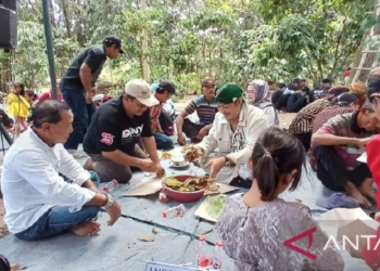 Warga Dusun Dorok Kediri gelar kirab budaya
