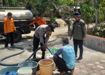 BPBD Trenggalek pasok air bersih ke lima kecamatan terdampak kekeringan