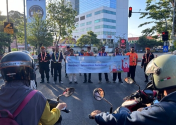 Daop 8 gelorakan semangat selamat di perlintasan untuk sambut HUT ke-79 RI