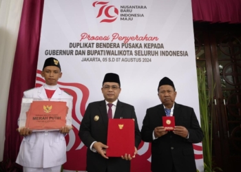 Pj Wali Kota Madiun terima duplikat Bendera Merah Putih dari BPIP