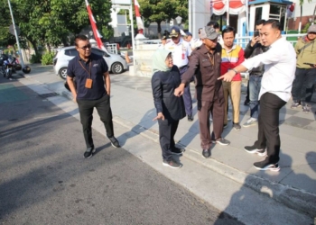 Wali Kota Surabaya pastikan perbaikan jalan tidak tambal sulam