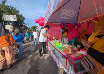Wabup Ngawi Tinjau Operasi Pasar dan Bazar di Desa Beran