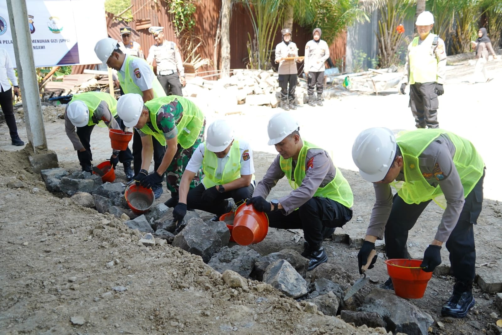 Pemkab Ngawi Apresiasi Dukungan Polres Ngawi dalam Program Makan Bergizi Gratis melalui Pembangunan Dapur SPPG