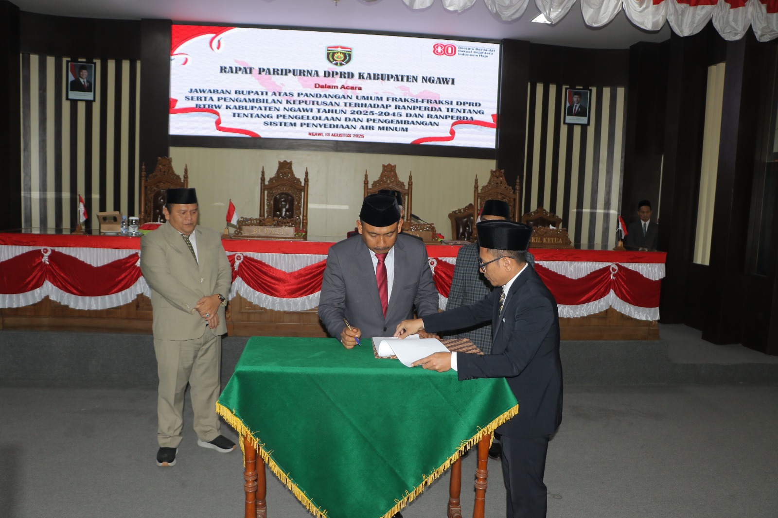 Rapat Paripurna RTRW dan Pengembangan Sistem Penyediaan Air Minum di Kabupaten Ngawi