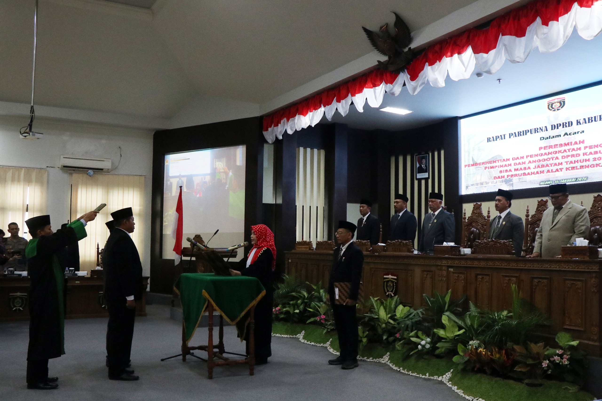 DPRD Ngawi Resmikan PAW Pimpinan dan Anggota DPRD